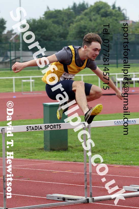MMens and Boys hurdles, 2021 North Eastern Track and Field Champs., Middesbrough. Photo: David T. Hewitson/Sports for All Pics